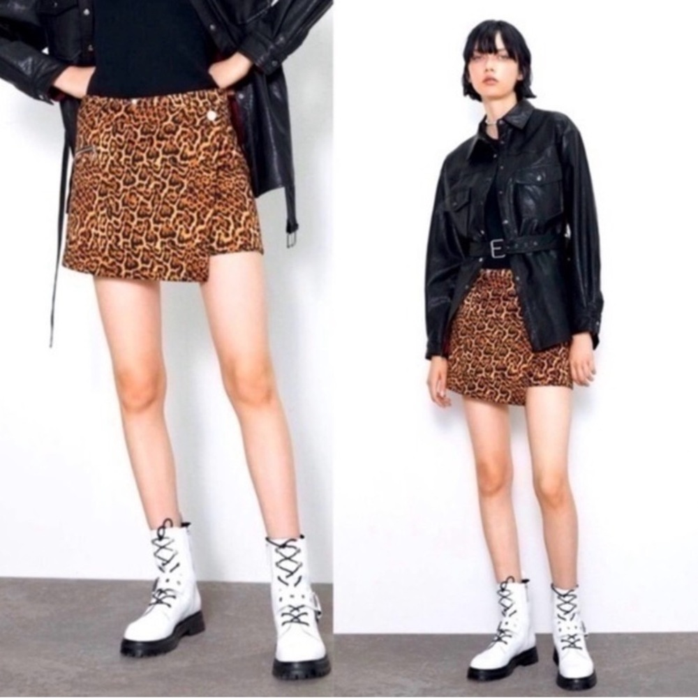 Zara Leopard Print Mini Skort Size Large